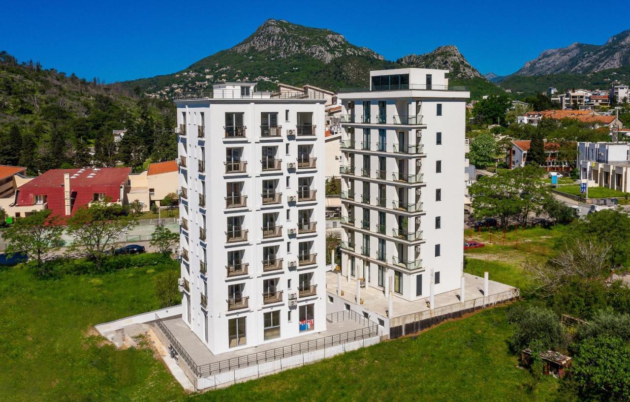 Mariner Apartments Sutomore Luaran gambar