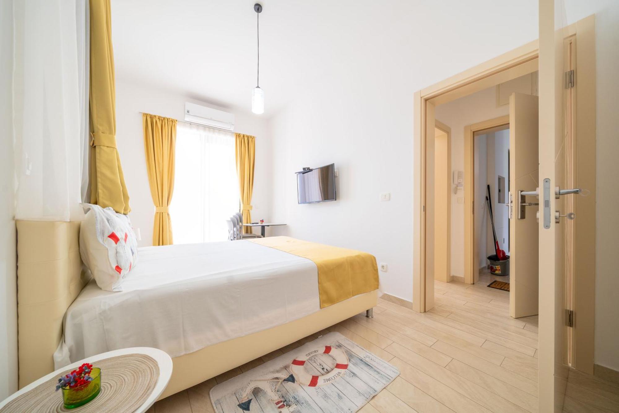 Mariner Apartments Sutomore Luaran gambar