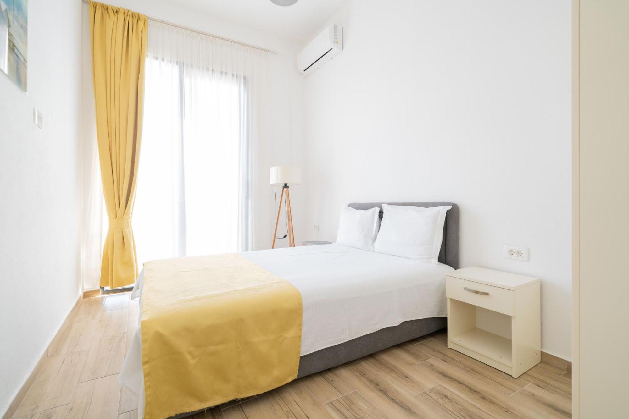 Mariner Apartments Sutomore Luaran gambar