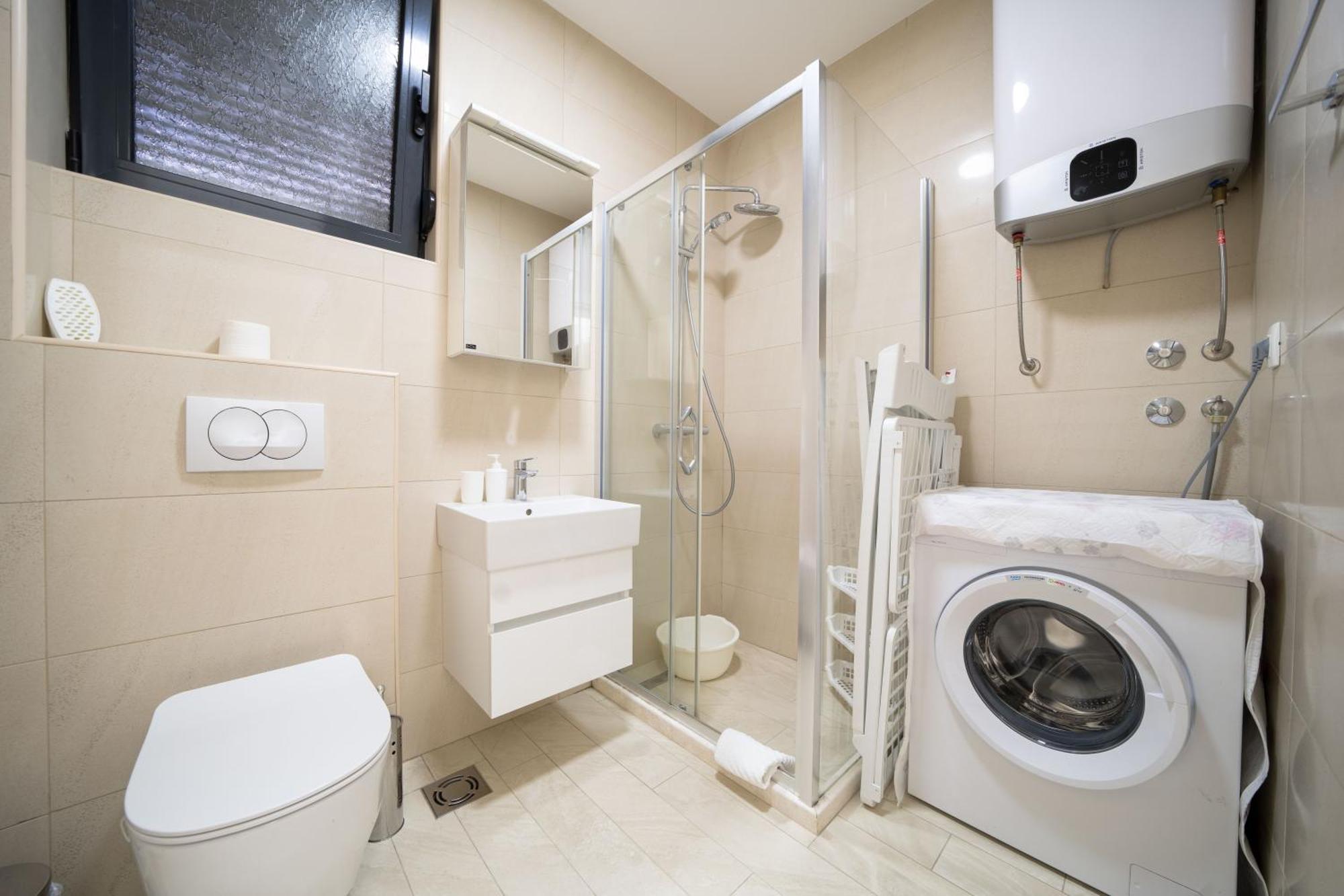 Mariner Apartments Sutomore Luaran gambar