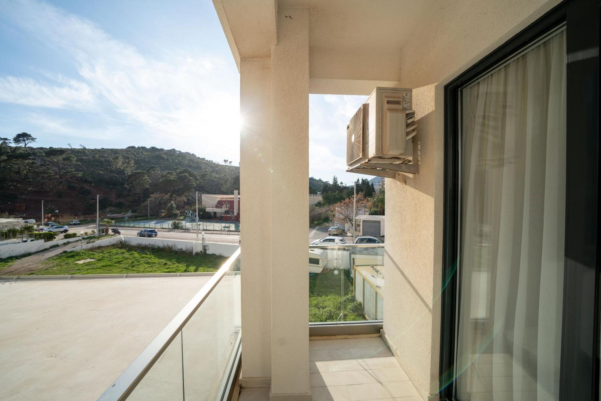 Mariner Apartments Sutomore Luaran gambar
